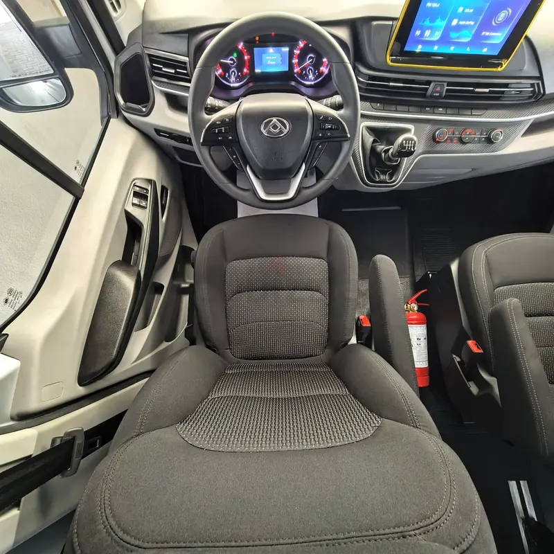 New Maxus V90 2025 GCC Specs - Image 8