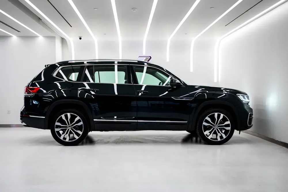 2022 | VOLKSWAGEN TERAMONT | R.LINE | GCC | WARRANTY AND SERVICE CONTRACT | ONE OWNER ONLY FROM NEW - Image 11