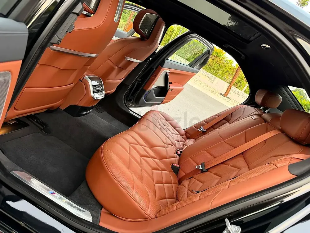 BMW 740i | GCC | ONLY 3,000 KM | - Image 12