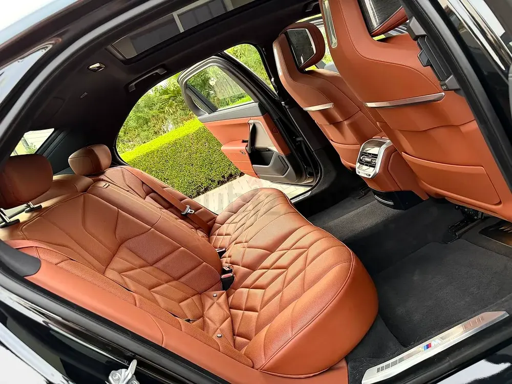 BMW 740i | GCC | ONLY 3,000 KM | - Image 13
