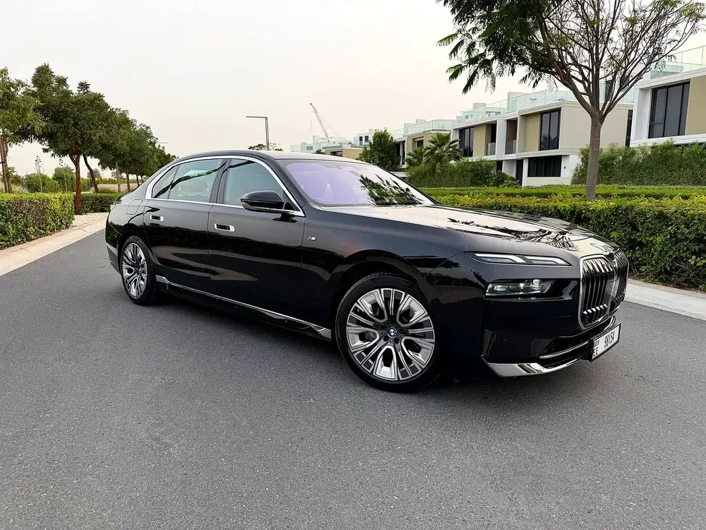 BMW 740i | GCC | ONLY 3,000 KM | - Image 8