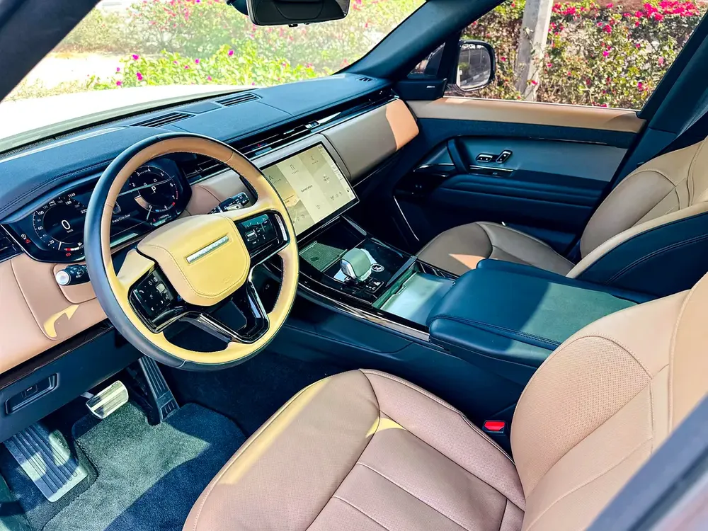 LAND ROVER SPORT DYNAMIC SE 2024 GCC (14,900KM) - Image 7
