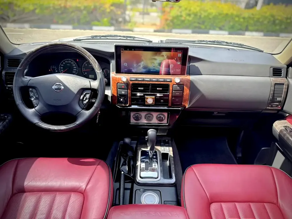 NISSAN PATROL SUPER SAFARI 4.8L V6 | GCC SPECS | YEAR: 2023 | FULL-SERVICE HISTORY UNDER WARRANTY - Image 10