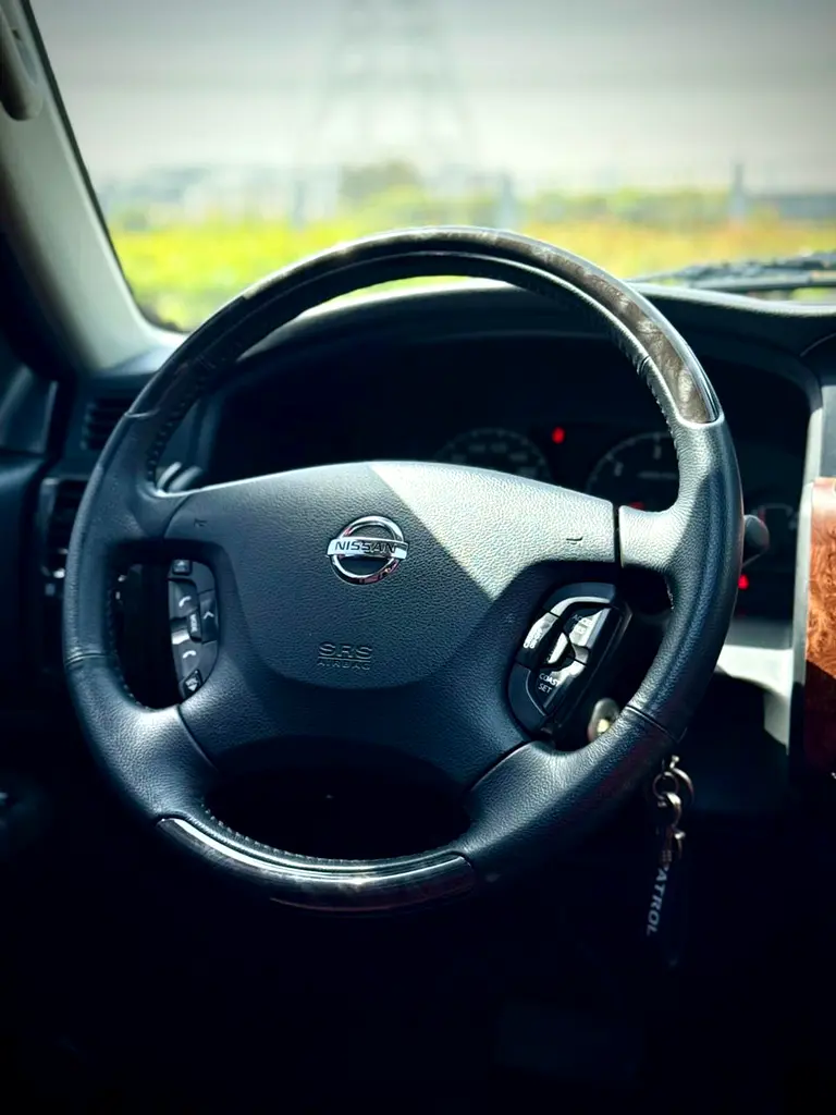 NISSAN PATROL SUPER SAFARI 4.8L V6 | GCC SPECS | YEAR: 2023 | FULL-SERVICE HISTORY UNDER WARRANTY - Image 13