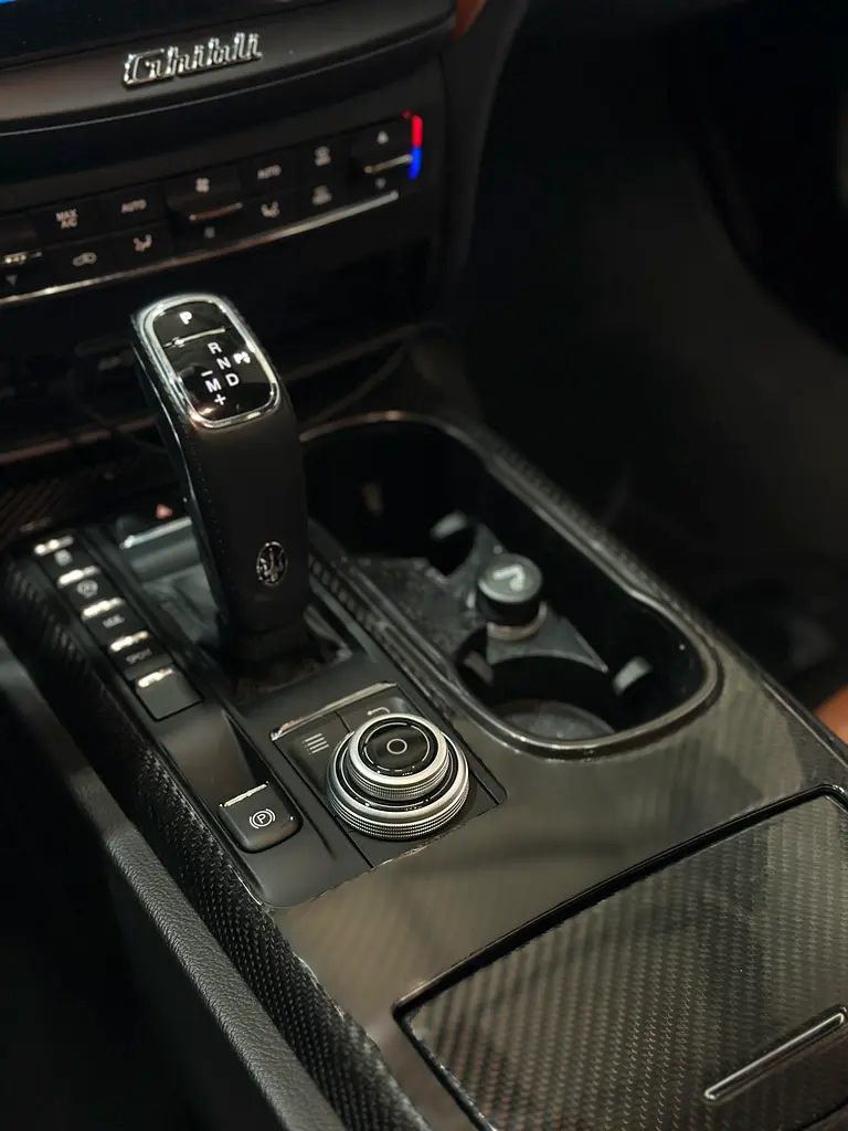 1,533/pm | V6 Sport | 2 Years Warranty and 2 Years Service - Image 12