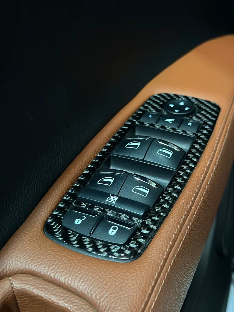 1,533/pm | V6 Sport | 2 Years Warranty and 2 Years Service - Image 17