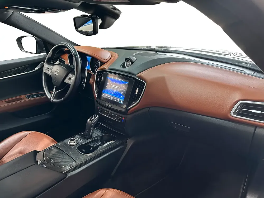 1,533/pm | V6 Sport | 2 Years Warranty and 2 Years Service - Image 7