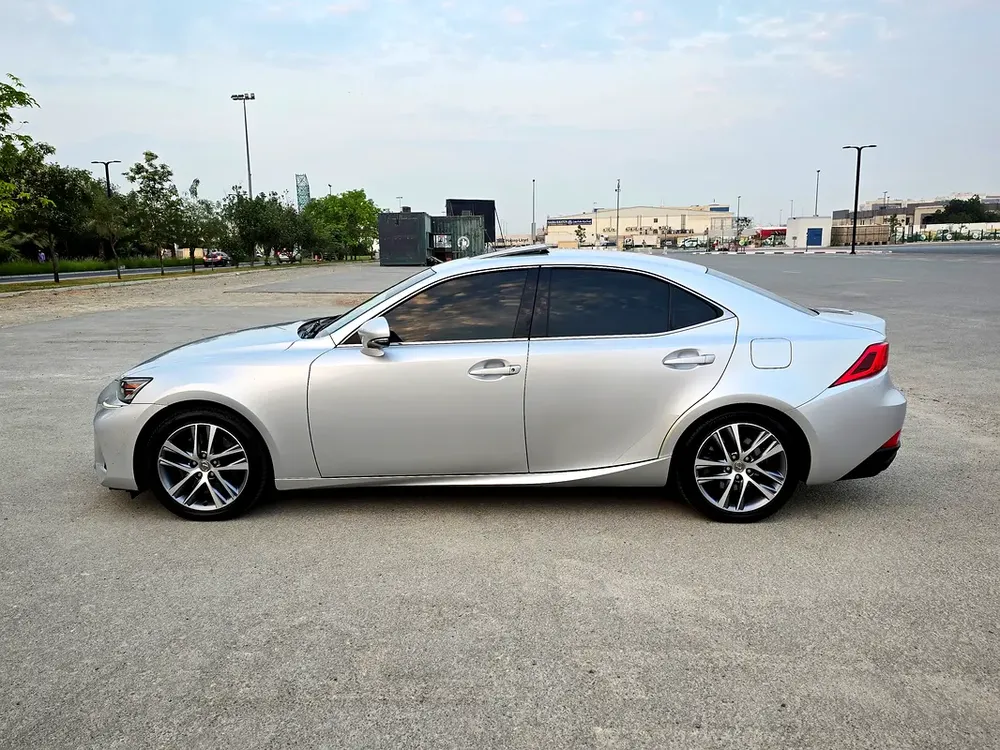 Lexus IS300 2018 | 2.0L - 4 Cylinder - Turbo | Full Agency Service History | 2 Keys | GCC Spec - Image 7