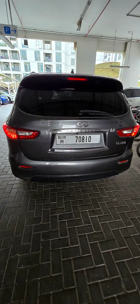 Infiniti QX60 Premium 2015 | GCC Specs | Well Maintained - Image 11