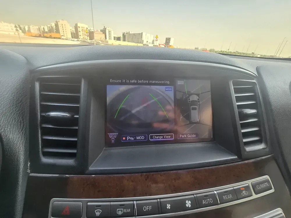 Infiniti QX60 Premium 2015 | GCC Specs | Well Maintained - Image 9