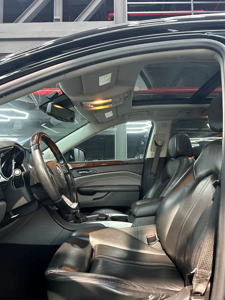 Cadillac SRX 2011 | V6 | 92,000 km | Excellent Condition | fresh Japan import - Image 10