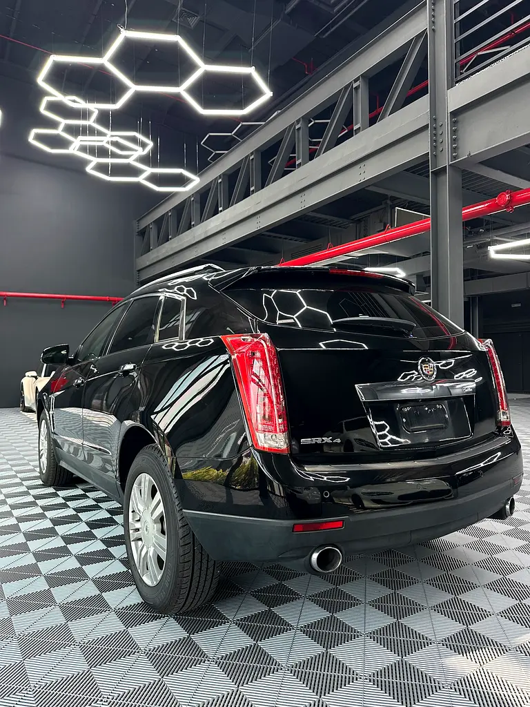 Cadillac SRX 2011 | V6 | 92,000 km | Excellent Condition | fresh Japan import - Image 8