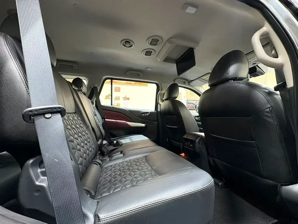 Nissan Xterra 2022 MODEL - Platinum Option - GCC Specification - Image 12