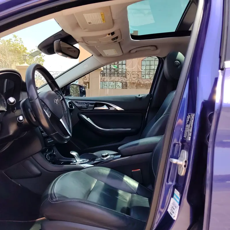 Infiniti Q30 Premium 2018 GCC Specs - Excellent Condition - Image 9