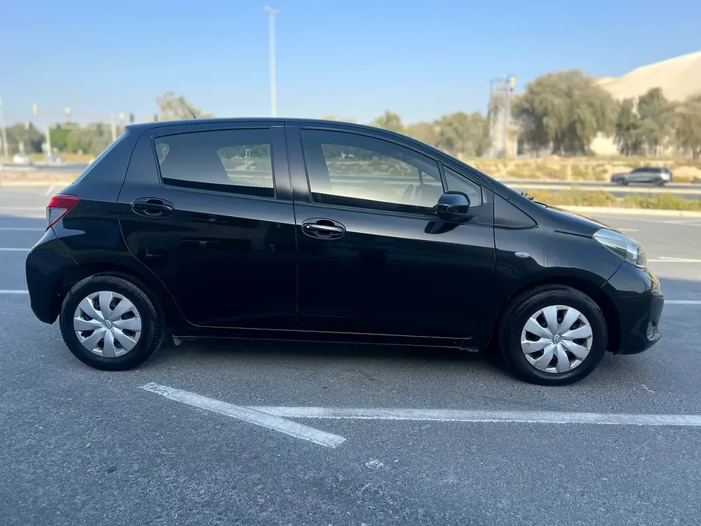 Toyota Yaris 2012 | GCC Specs | ORIGINAL PAINT | Low Km | Original Km | Single Owner | Zero Accident - Image 6