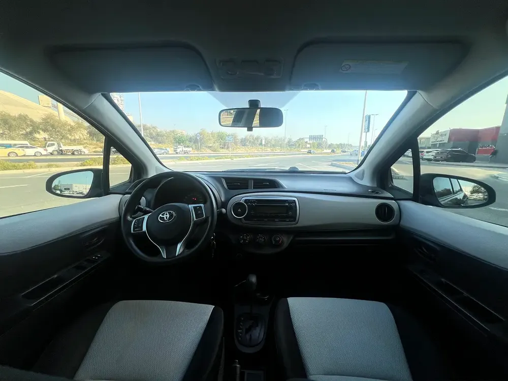 Toyota Yaris 2012 | GCC Specs | ORIGINAL PAINT | Low Km | Original Km | Single Owner | Zero Accident - Image 8