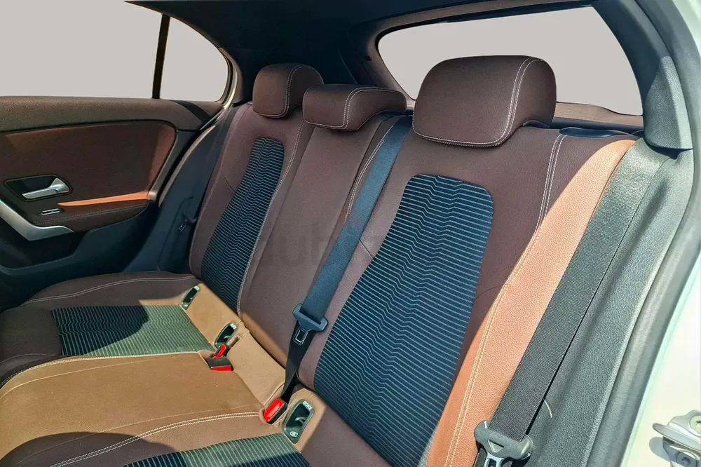 AED 1140/month | 2020 Mercedes-Benz A-Class A 200 | GCC Specs | Ref#437752 - Image 11