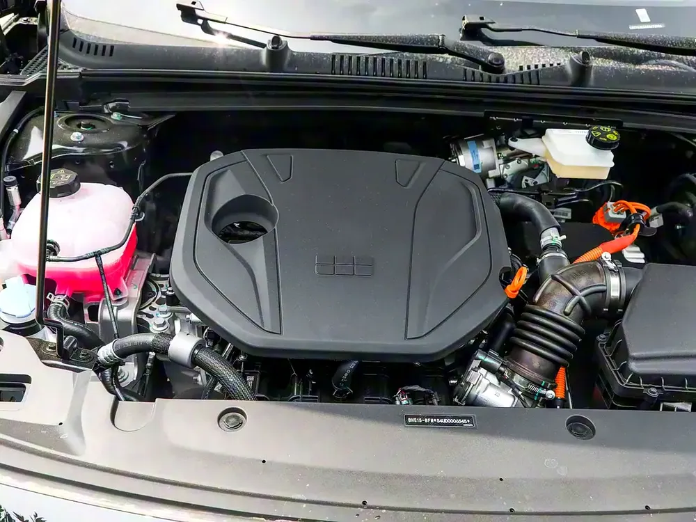Geely Galaxy L6 EM-i 60km Launch Edition - Image 15