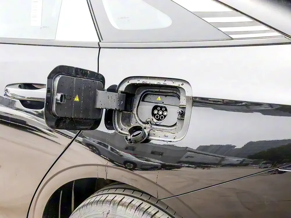 Geely Galaxy L6 EM-i 60km Launch Edition - Image 20