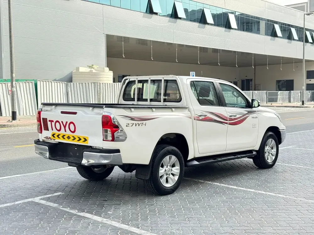 Hilux 2020 - 4*4 - GCC - Image 11