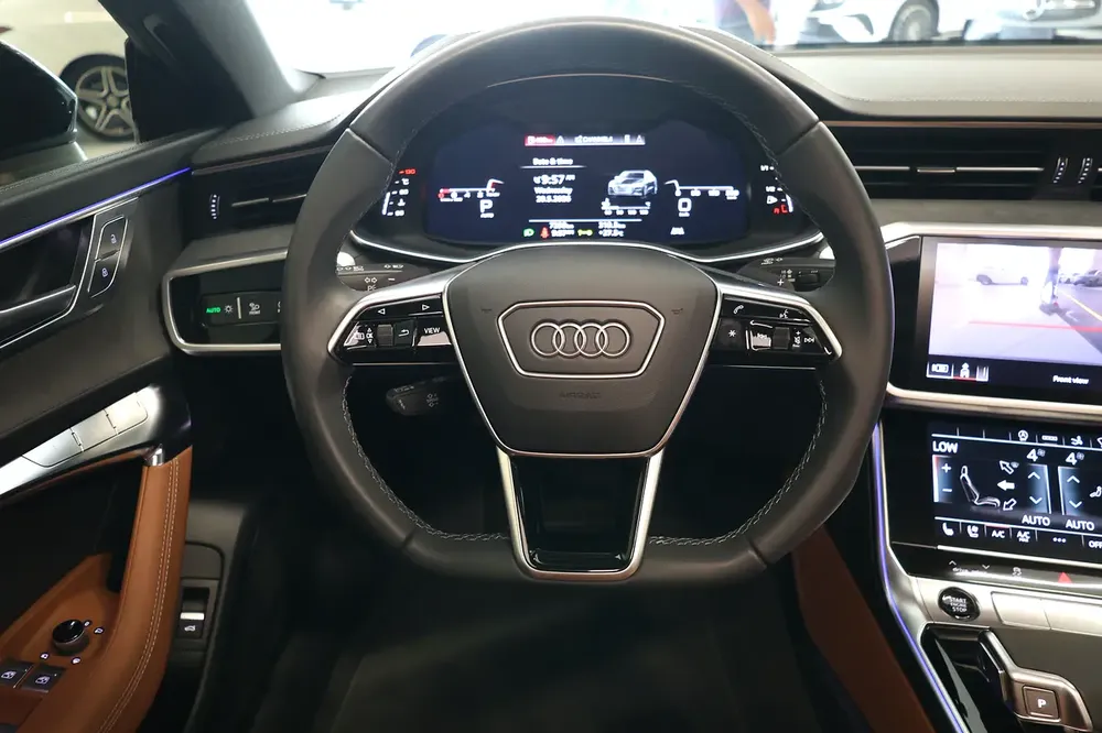 Audi A7 S-Line quattro 2025 GCC Specs-8000KM-UNDER WARRANTY  SERVICE-BRAND NEW - Image 13
