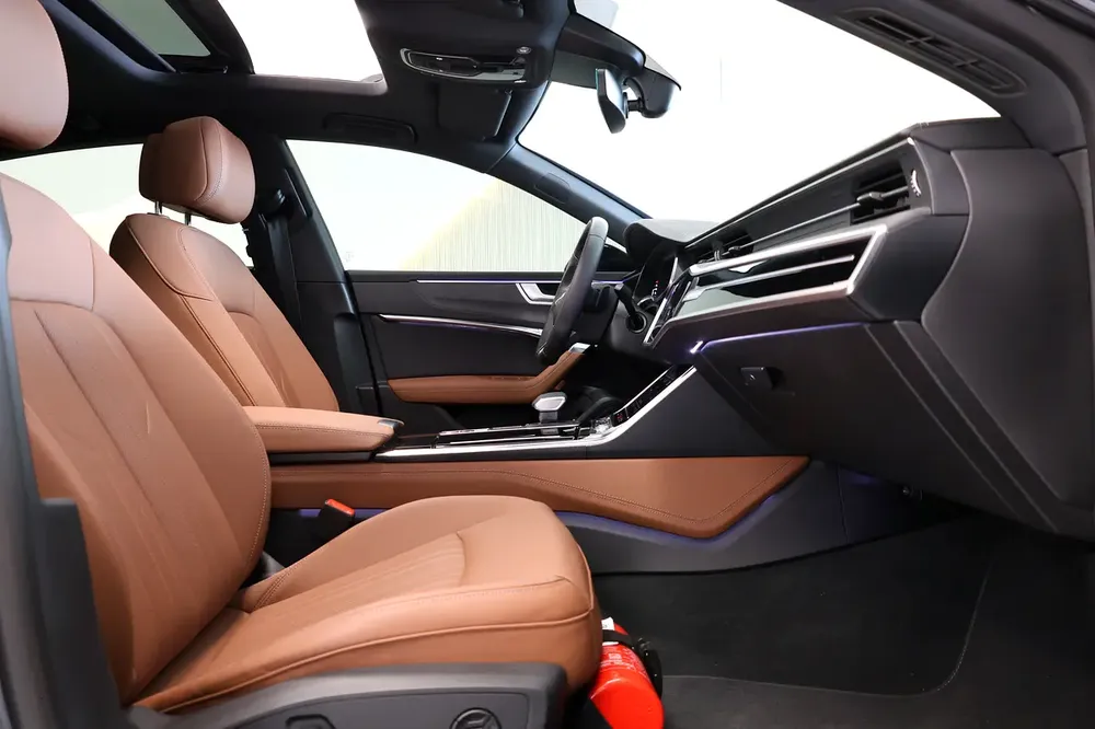 Audi A7 S-Line quattro 2025 GCC Specs-8000KM-UNDER WARRANTY  SERVICE-BRAND NEW - Image 16