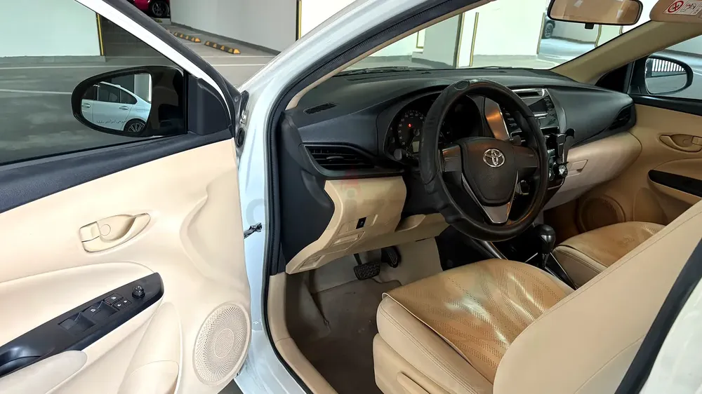 Toyota Yaris E 2021 | GCC Specs | Reliable  Fuel Efficient - Image 8