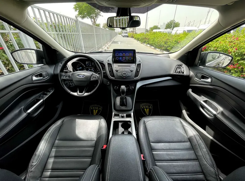 UNLIMITED MILEAGE WARRANTY / LEATHER SEATS + ALLOY WHEELS + NAVIGATION + CRUISE CONTROL + KEYLESS - Image 20