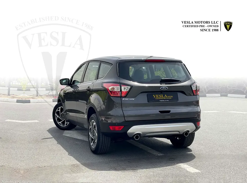 UNLIMITED MILEAGE WARRANTY / LEATHER SEATS + ALLOY WHEELS + NAVIGATION + CRUISE CONTROL + KEYLESS - Image 8
