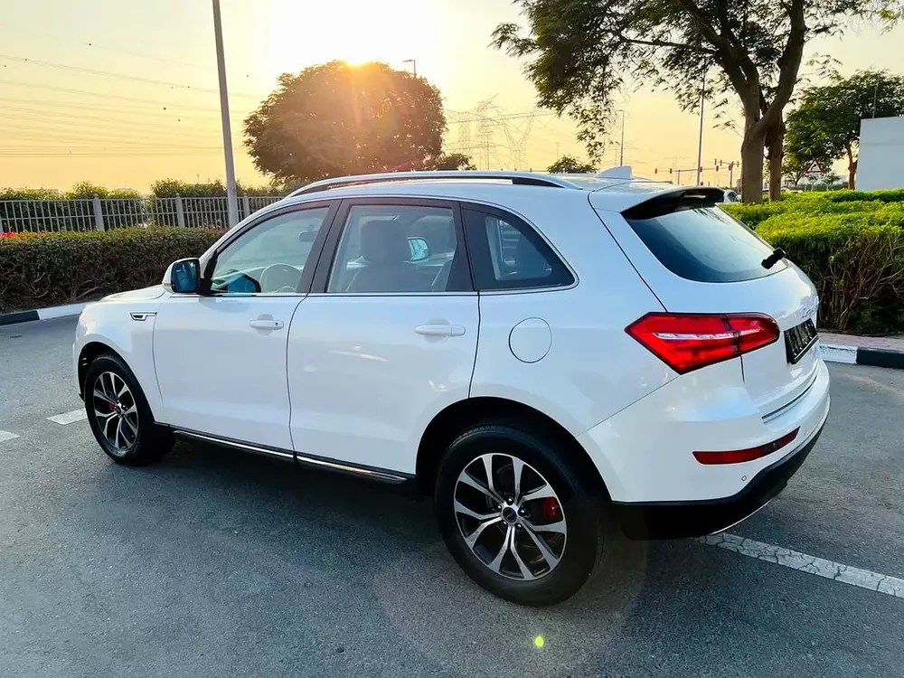 ZOTYE T600S FULL OPTION GCC SPECS SINGLE OWNER ORIGINAL PAINT FULL SERVICE HISTORY AVAILABLE - Image 8