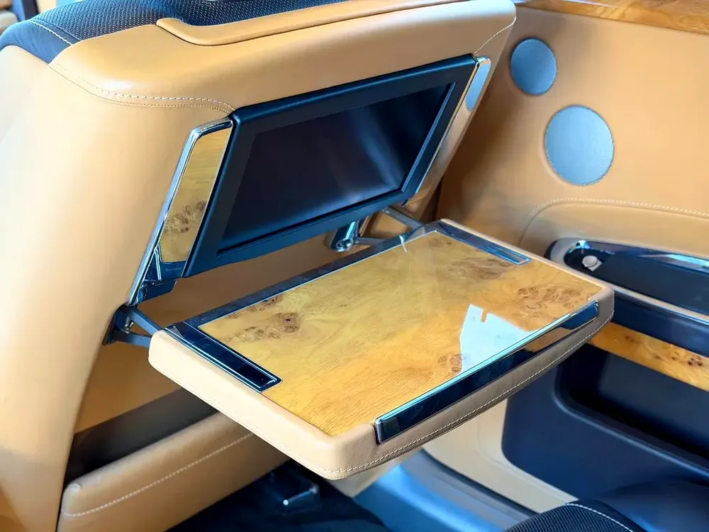 ROLLS-ROYCE GHOST-GCC-FULL SERVICE HISTORY - Image 17
