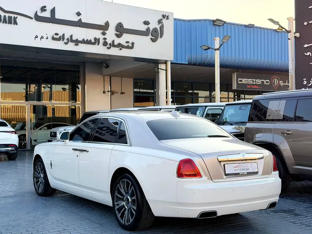 ROLLS-ROYCE GHOST-GCC-FULL SERVICE HISTORY - Image 5