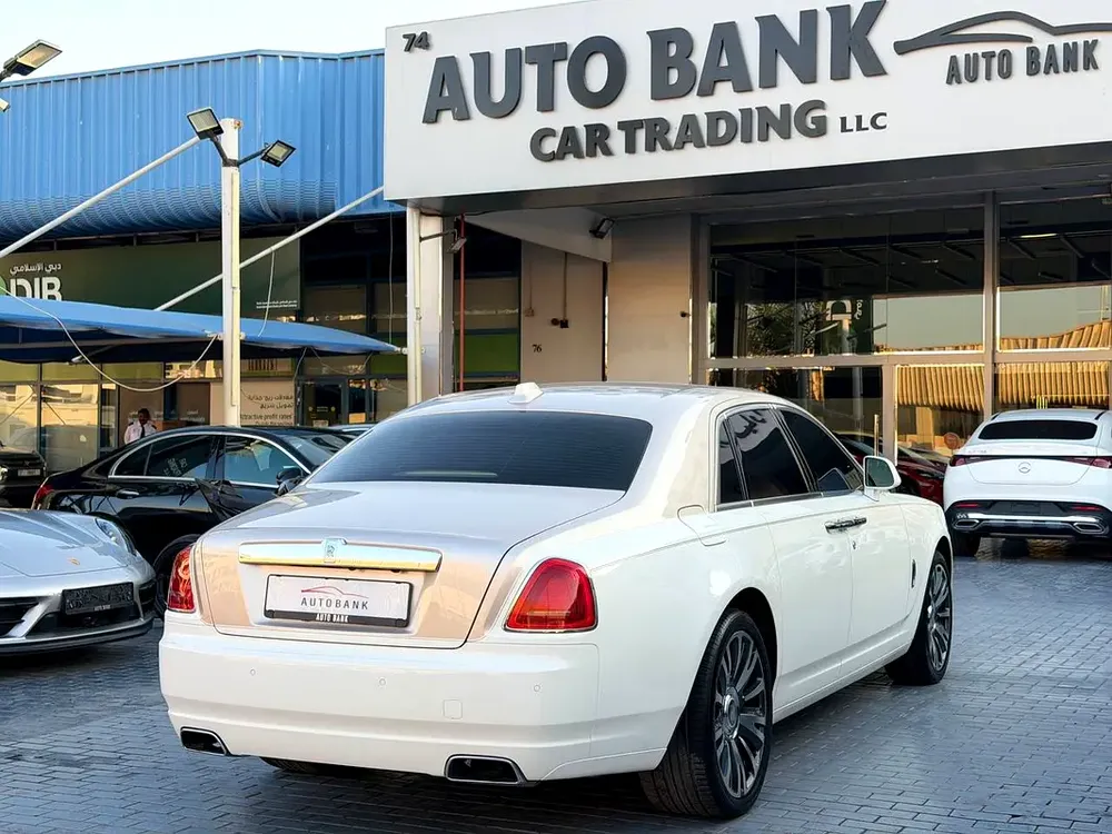 ROLLS-ROYCE GHOST-GCC-FULL SERVICE HISTORY - Image 7