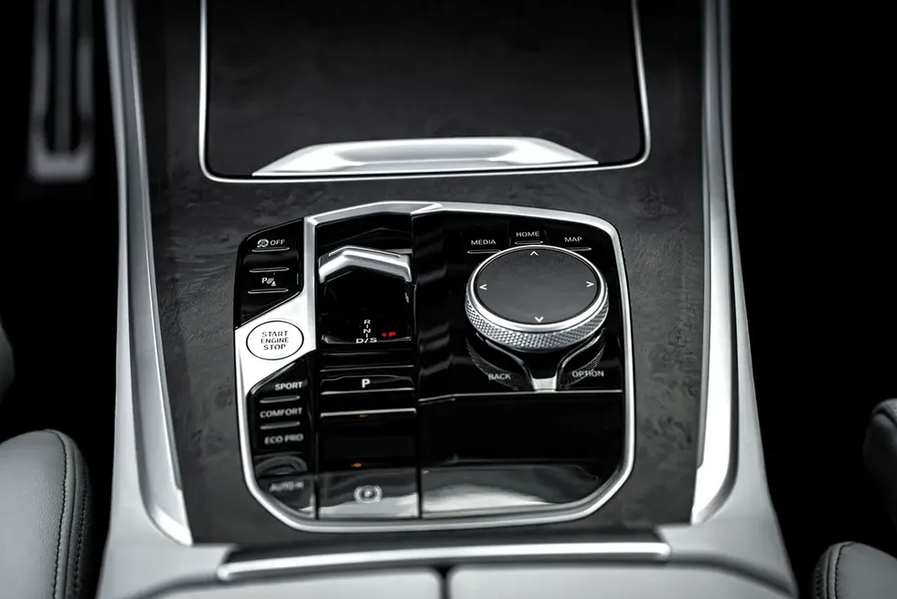 2025 BMW X5 sDrive40i | Warranty | Low Milelage | M- Package - Image 12
