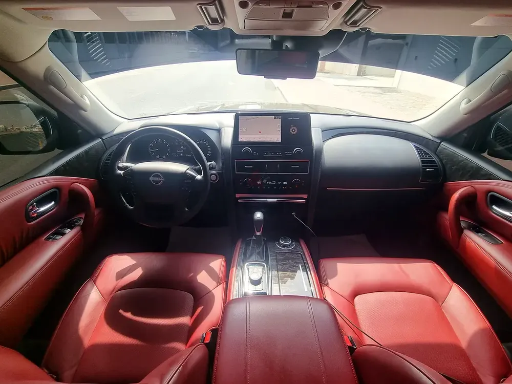 NISSAN PATROL LE TITANIUM V8 | FULL OPTION | FULL SERVICE HISTORY | UNDER WARRANTY | - Image 4