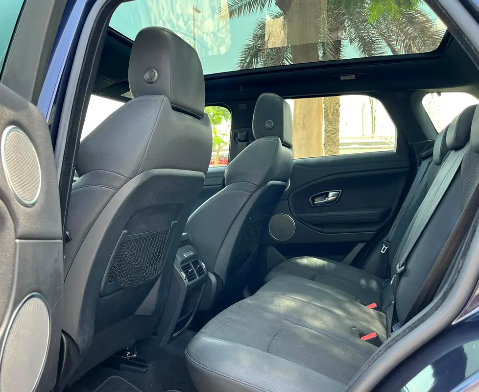 Land Rover Range Rover Evoque HSE 2019 - GCC Specs - Excellent Condition - Image 13