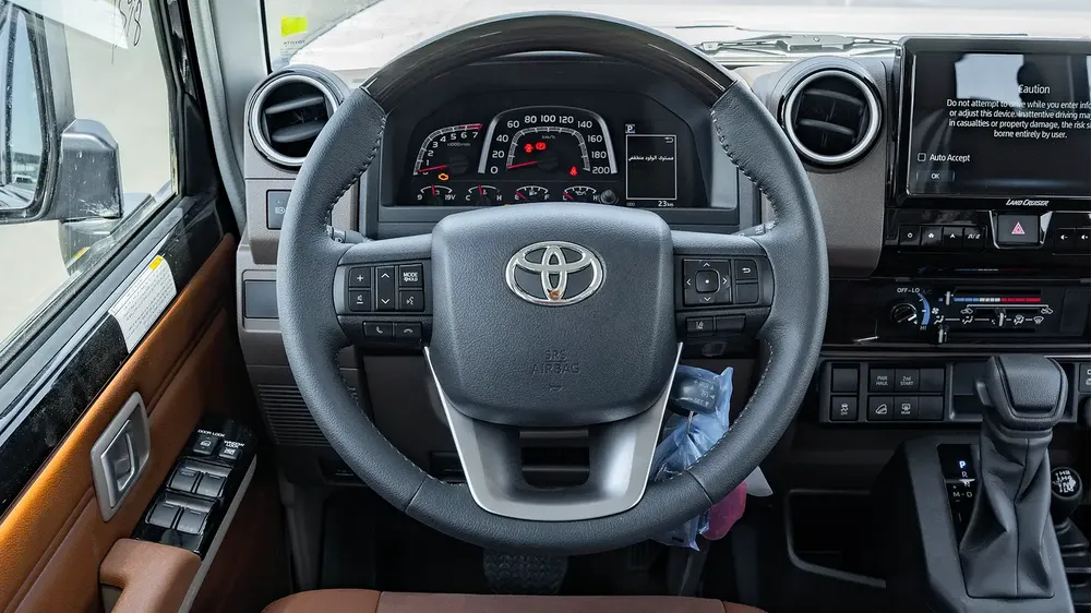 2026 Toyota Land Cruiser LC76 4.0L AT Petrol Full Option (Gray) - Image 15