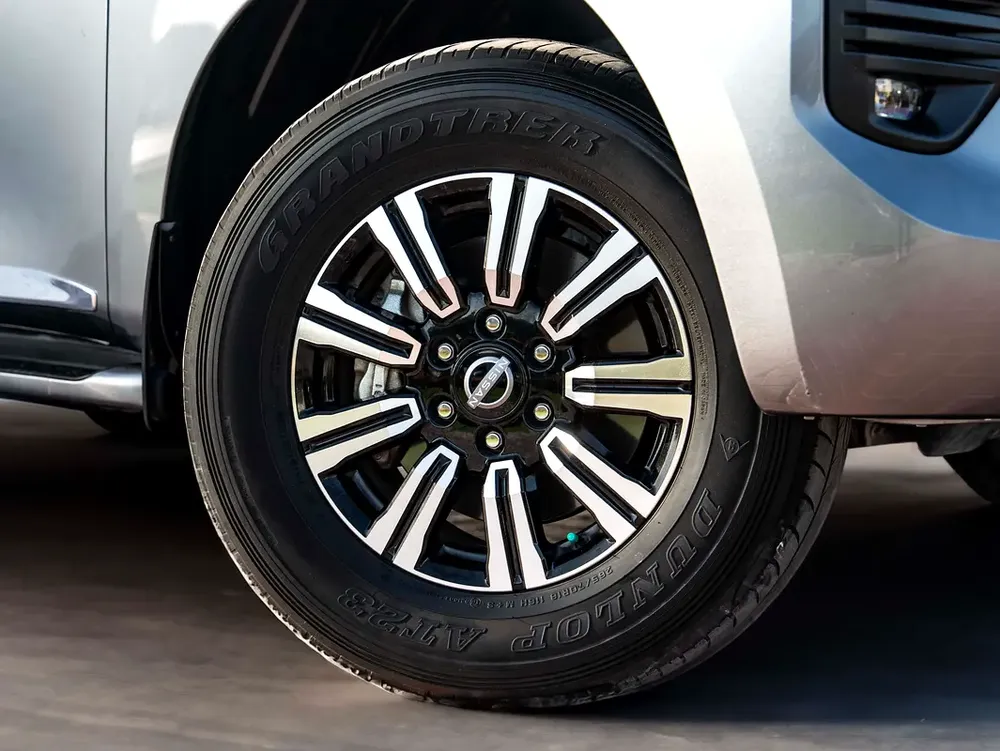 0% DOWN | THE PRICE YOU SEE IS THE PRICE YOU PAY | RAMADAN ALL-INCLUSIVE | 4.0 V6 275 HP | WARRANTY - Image 5