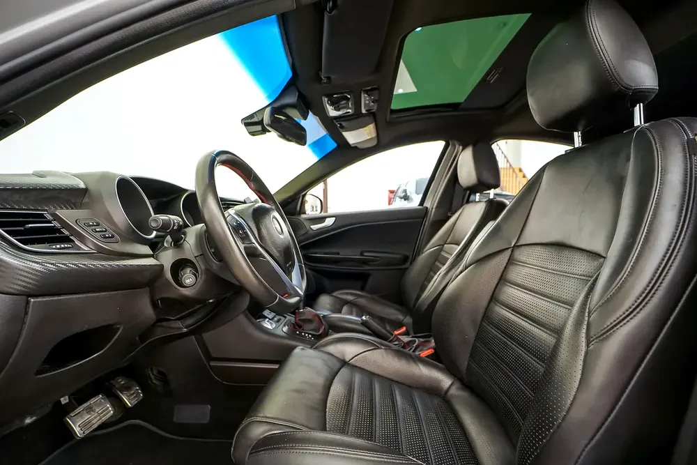 AED 611 PM | ALFA ROMEO GIULIETTA VELOCE  2021 | UNDER AGENCY WARRANTY JUNE 2026 | GCC - Image 10