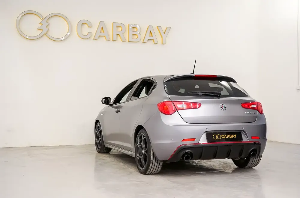 AED 611 PM | ALFA ROMEO GIULIETTA VELOCE  2021 | UNDER AGENCY WARRANTY JUNE 2026 | GCC - Image 7