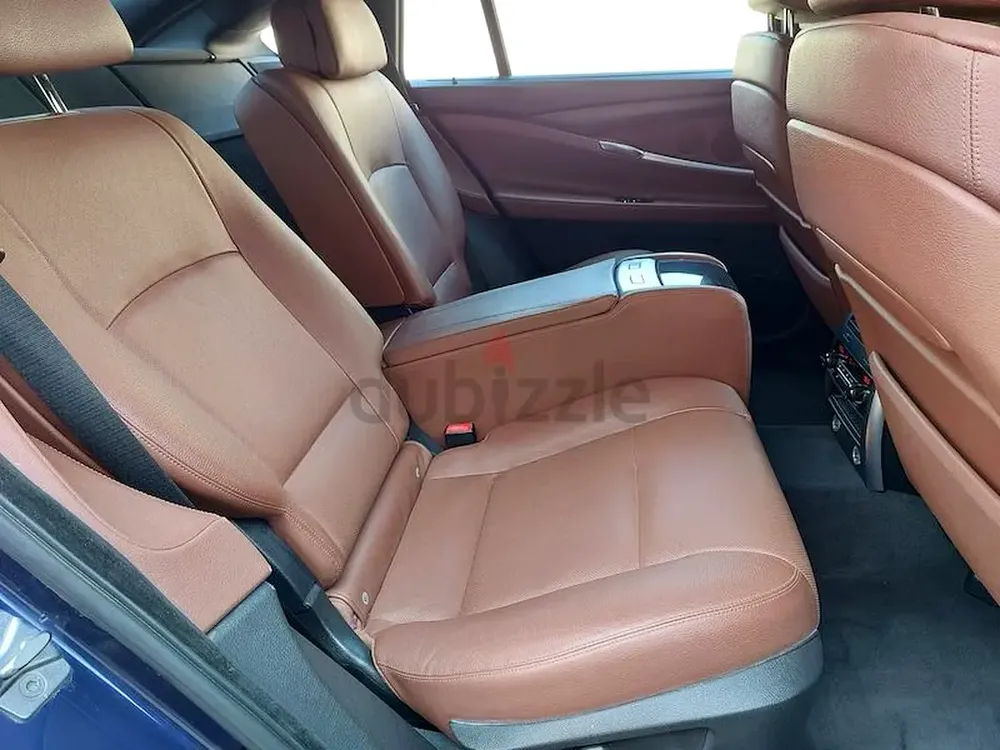 BMW 5-Series 550i Gran Turismo 2011 | GCC Specs | Well Maintained - Image 12