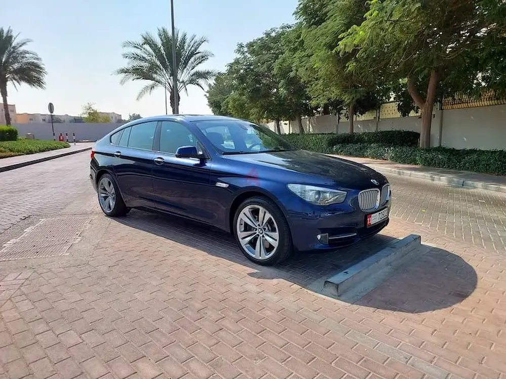 BMW 5-Series 550i Gran Turismo 2011 | GCC Specs | Well Maintained - Image 5