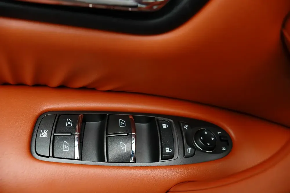 NISSAN PATROL 4.0 L SE TITANIUM (3217028) - Image 16