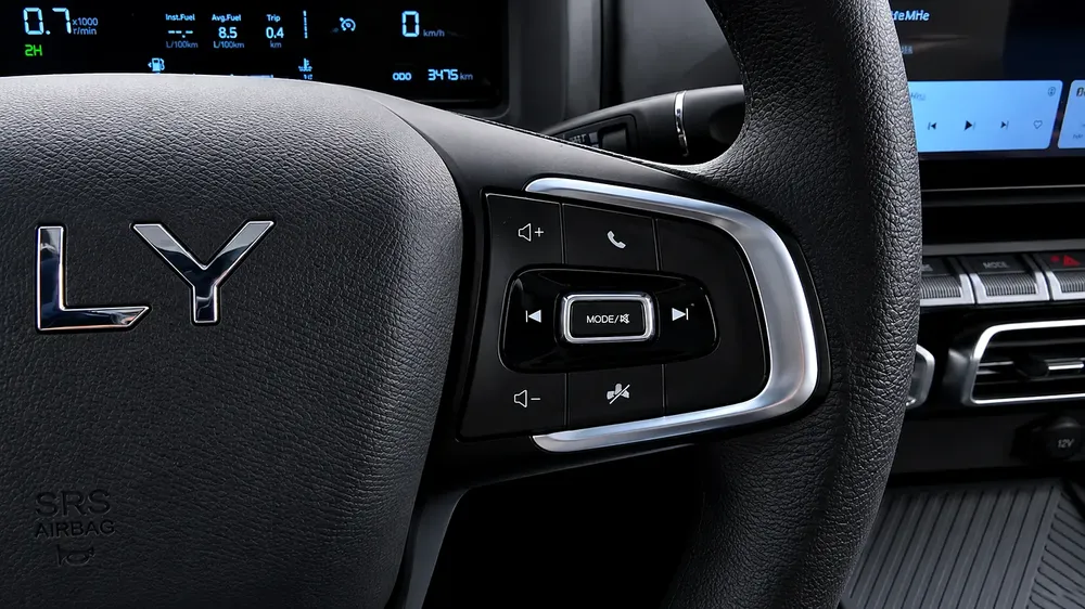 RELY WARRANTY 2031 / 200,000KM | 2.4 L 4X4 | PETROL |MANUAL | GCC | - Image 14