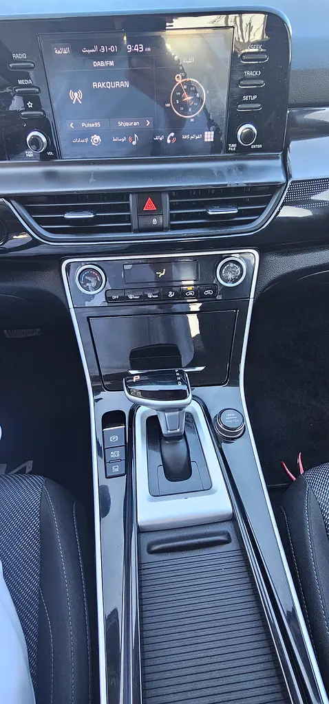 KIA SELTOS MODEL 2024 G.C.C ACCIDENT FREE KM 50000 WARRANTY 5 YERS OR 150K KM - Image 12