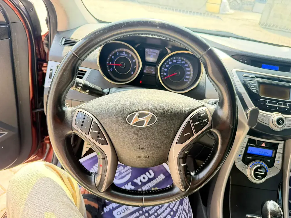 2013 Hyundai Elantra GLS - GCC Specs - Image 20