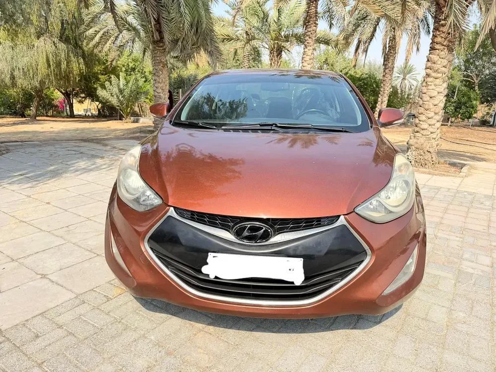 2013 Hyundai Elantra GLS - GCC Specs - Image 5