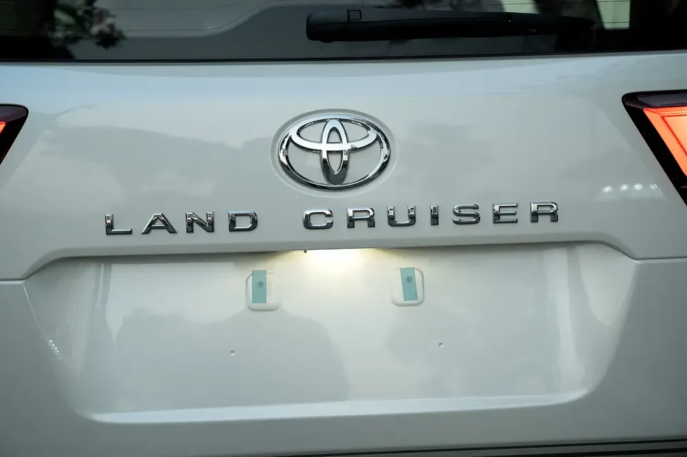 TOYOTA LANDCRUISER GXR DIESEL 3.3 MODEL 2026 GCC - Image 7