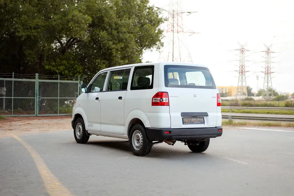 Suzuki AVP | 8-Seater Van | Manual | GCC Specs | Ref#S00646 - Image 4