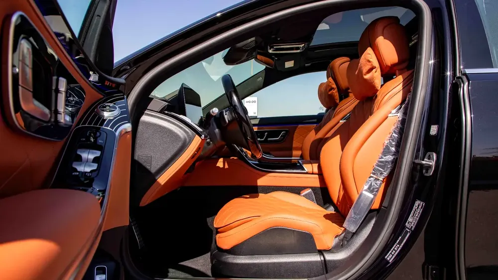 4.0L V8 | 2025 | 5 Years Agency Warranty & Contract Service - Image 12